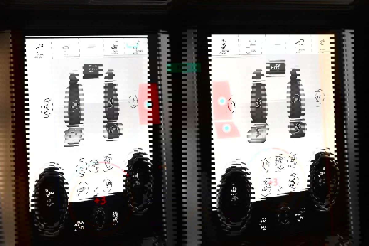 Used 2021 Land Rover Range Rover P525 Westminster Edition image 9