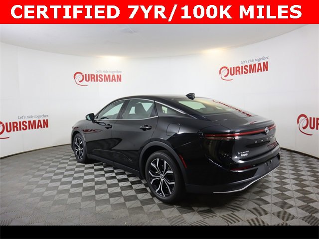 Used 2024 Toyota Crown XLE image 8