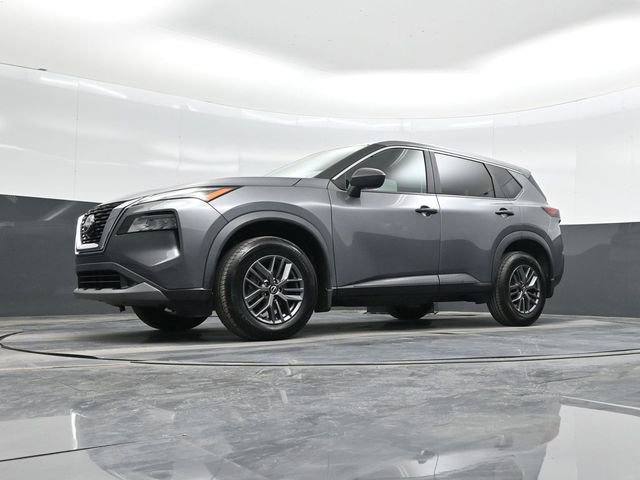 Used 2023 Nissan Rogue S image 39