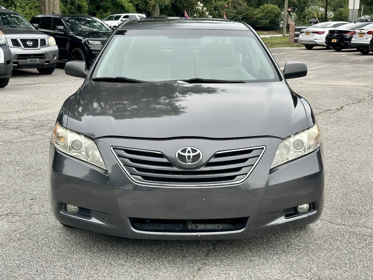 Used 2009 Toyota Camry XLE FWD image 2