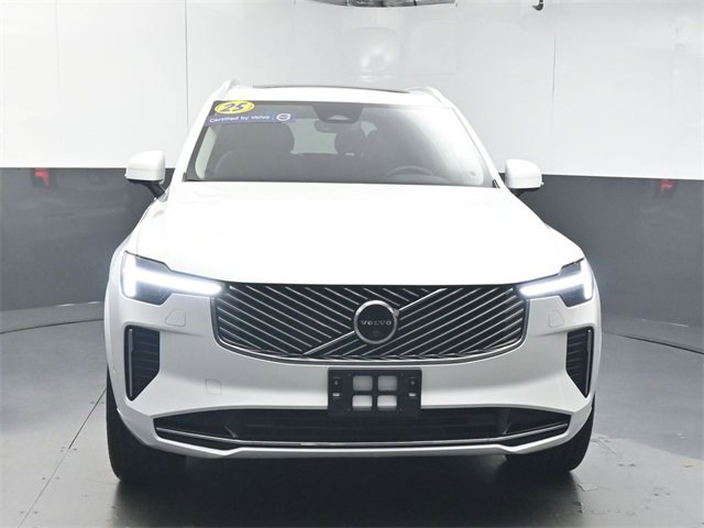 Used 2025 Volvo XC90 B5 Plus w/ Protection Package Premier image 3