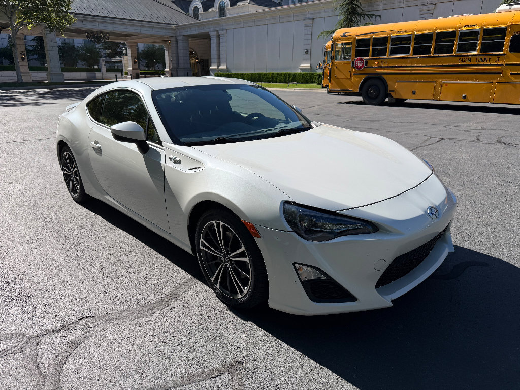 Used 2013 Scion FR-S RWD image 5