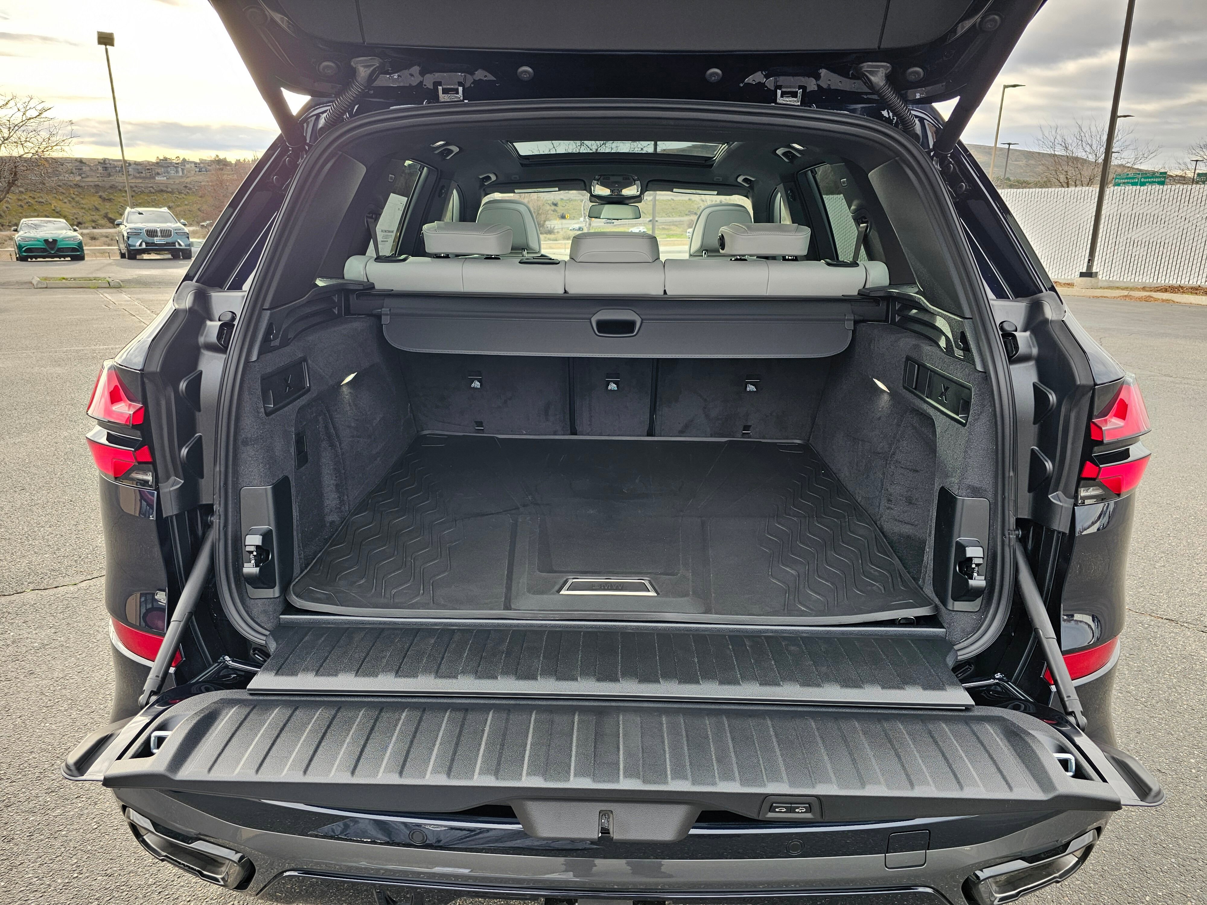 New 2026 BMW X5 xDrive40i w/ M Sport Package image 30