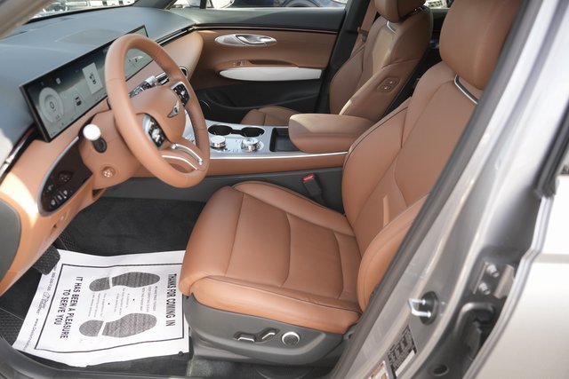 Used 2026 Genesis GV70 2.5T Advanced image 9