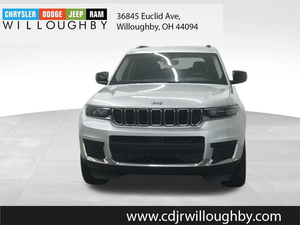 Used 2023 Jeep Grand Cherokee L Laredo image 2