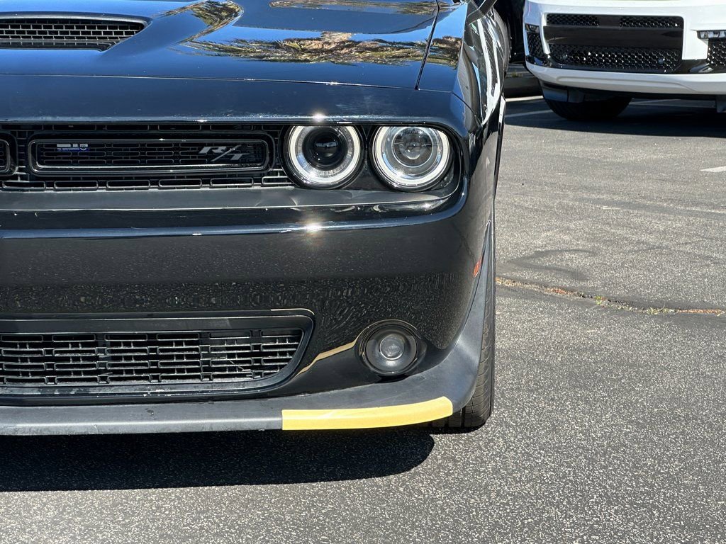 Certified 2022 Dodge Challenger R/T w/ Blacktop Package image 13