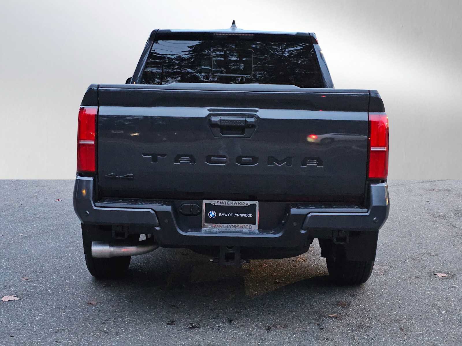 Used 2024 Toyota Tacoma SR5 image 4