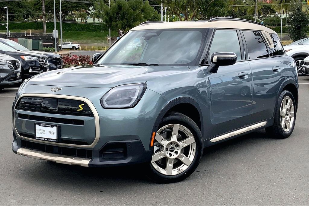 Certified 2025 MINI Cooper Countryman SE w/ Comfort Package Max image 3