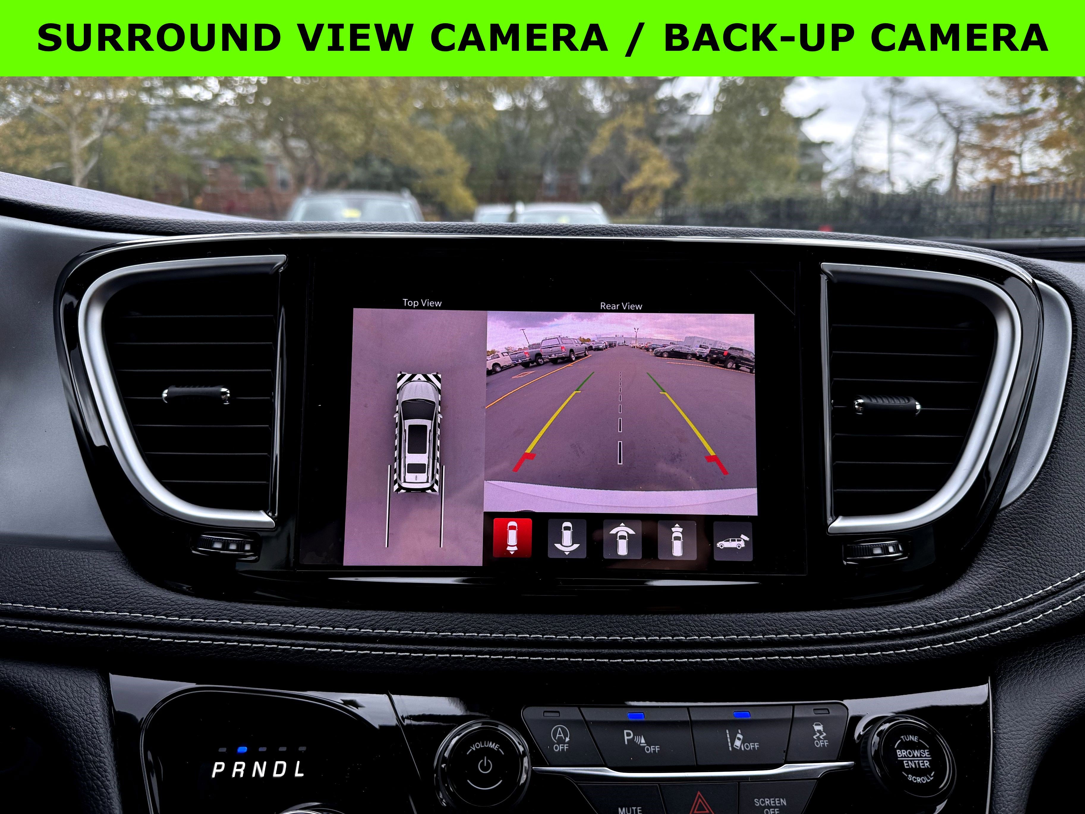 New 2026 Chrysler Pacifica Limited image 23