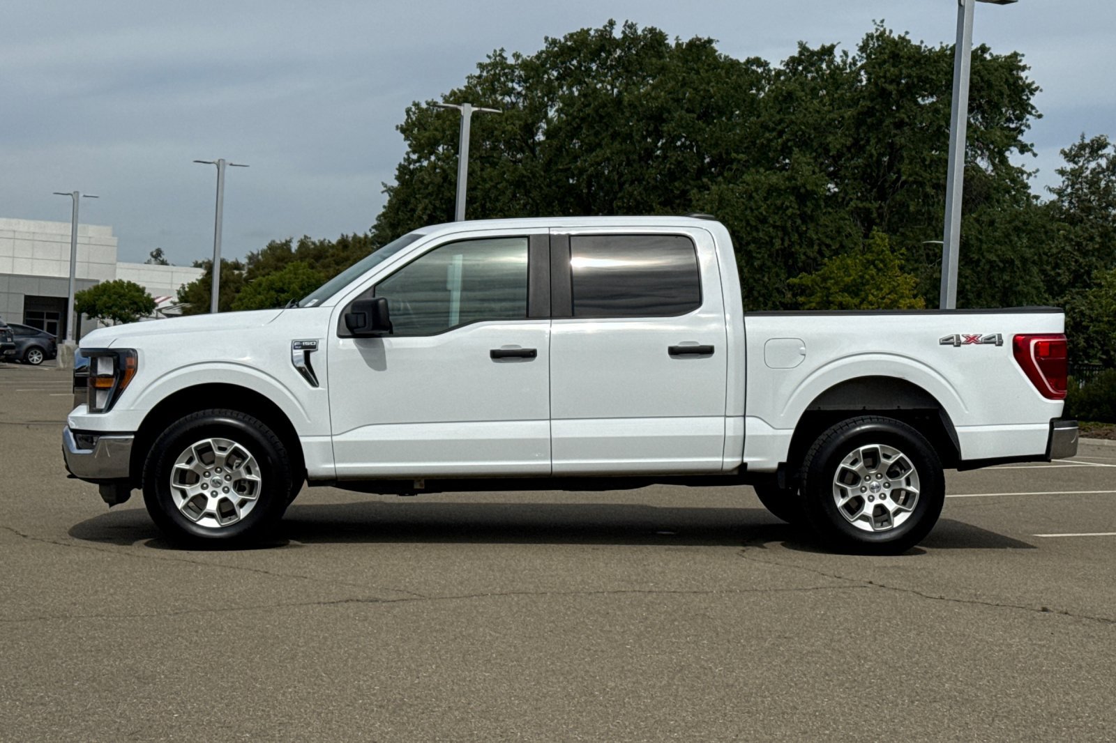 Used 2023 Ford F150 XLT AWD/4WD image 7