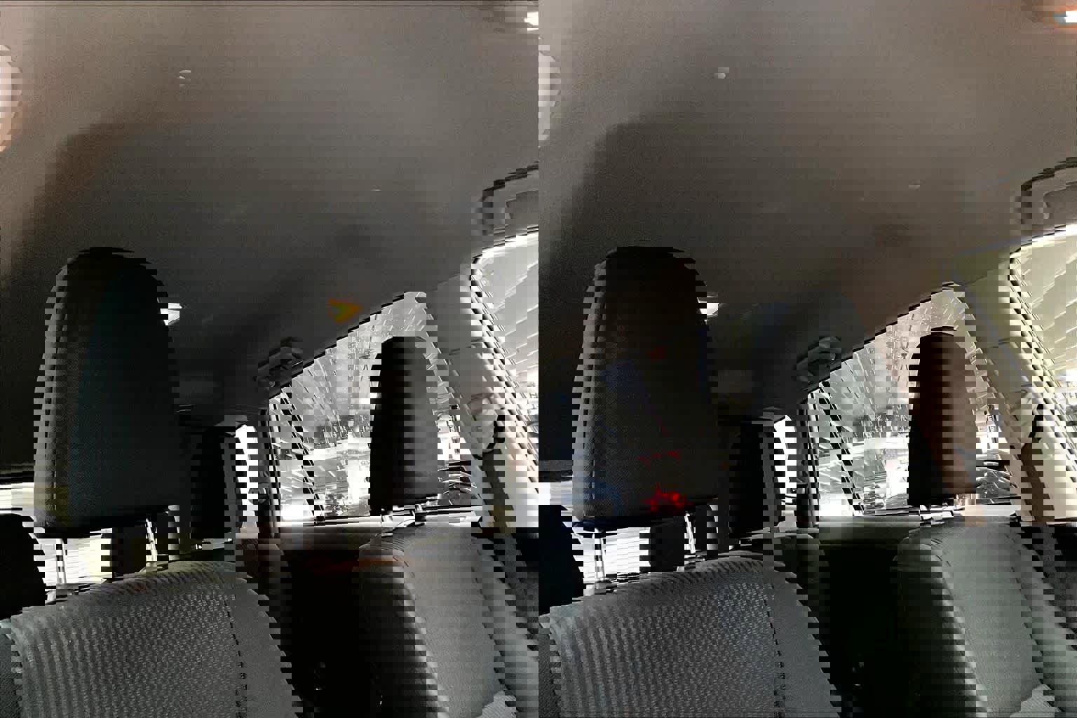 Used 2018 Toyota RAV4 LE w/ Carpet Mat Package image 13