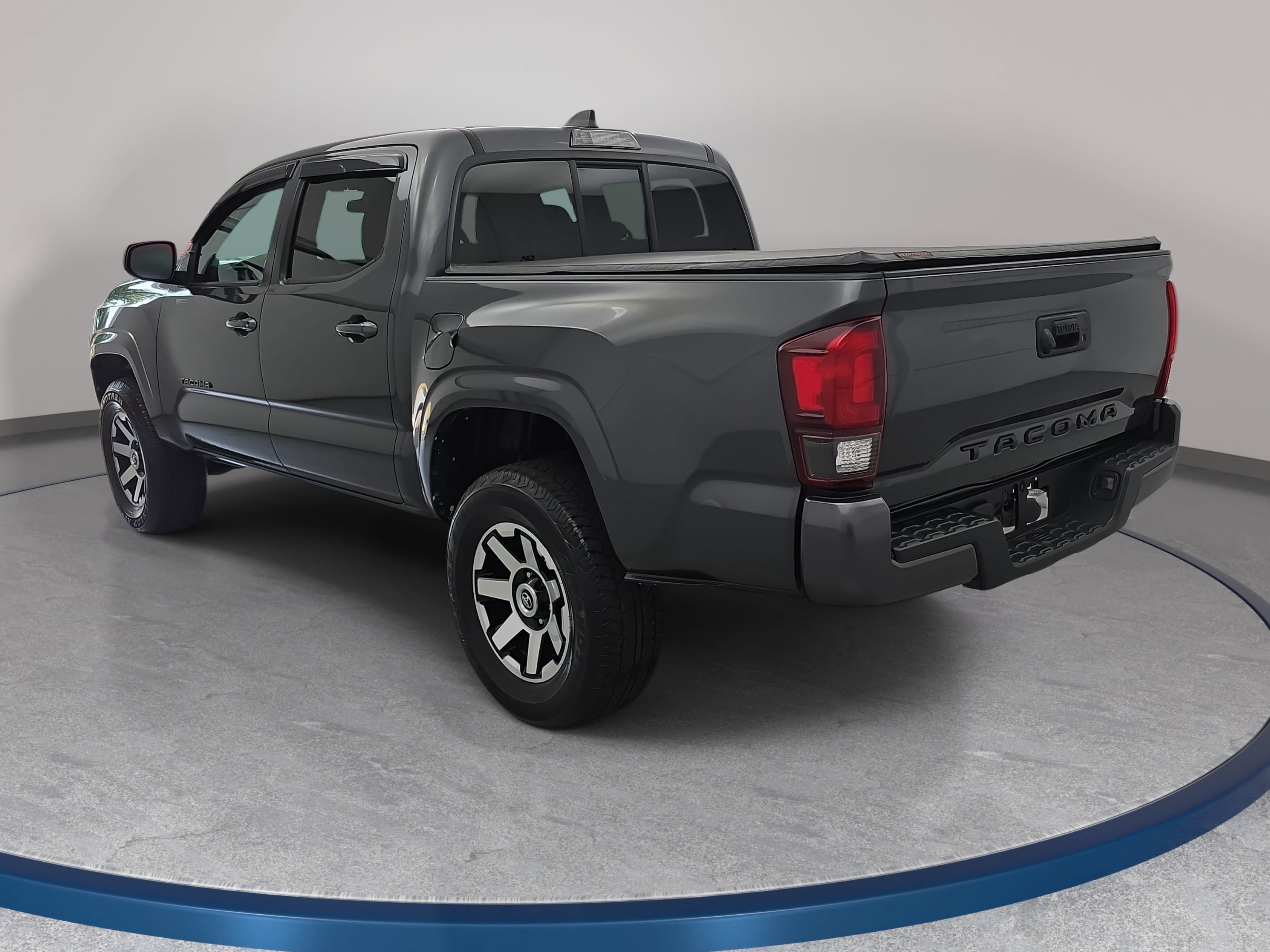 Used 2023 Toyota Tacoma SR w/ SR Convenience Package RWD image 7