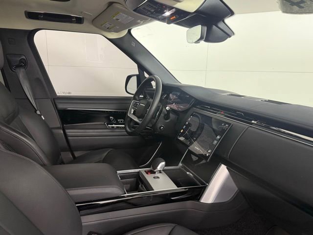Used 2024 Land Rover Range Rover SE image 33