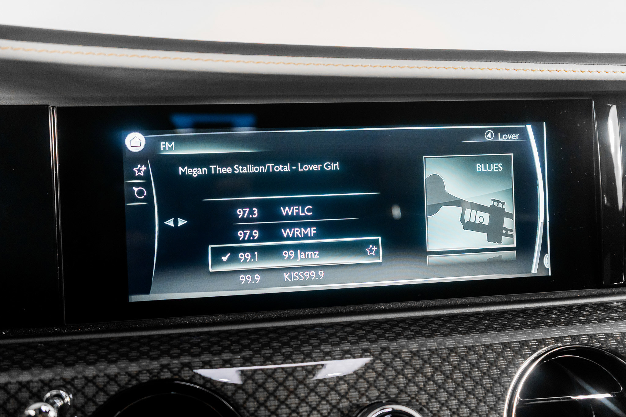 Used 2024 Rolls-Royce Ghost Black Badge w/ Black Badge Ghost Package image 39