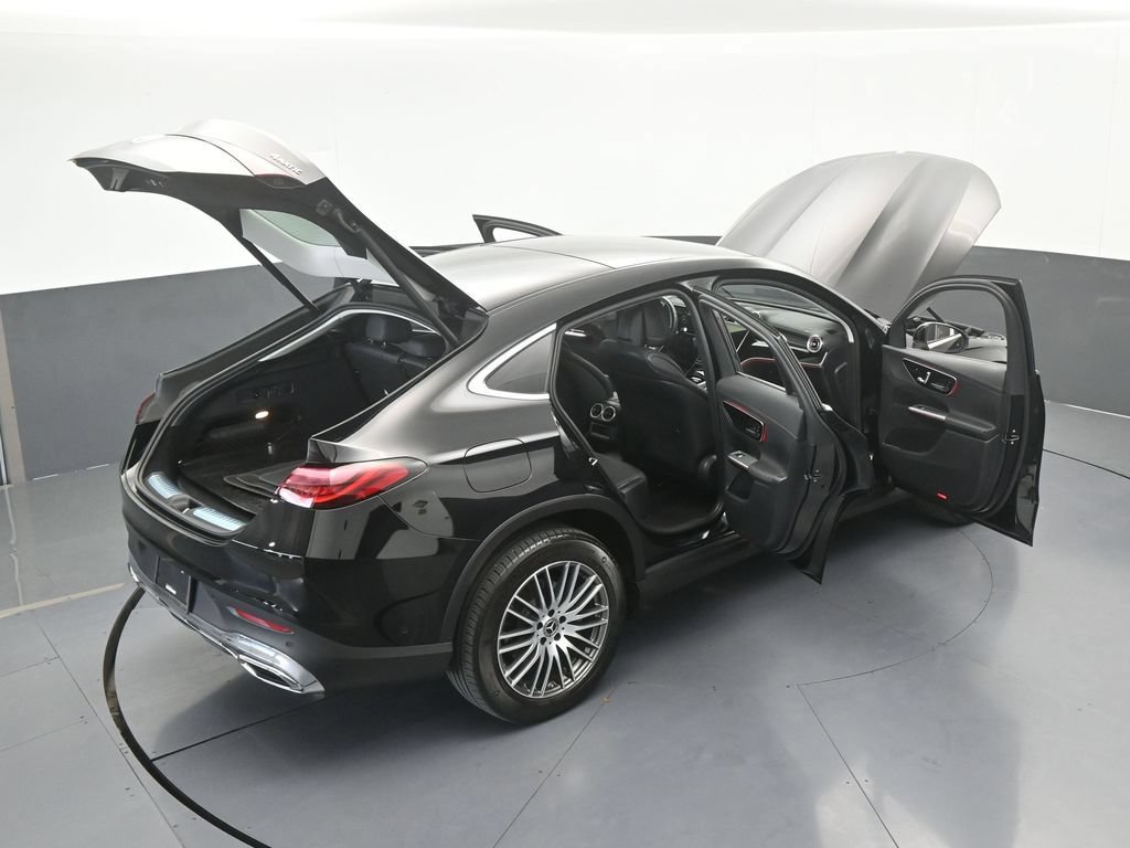 Used 2025 Mercedes-Benz GLC 300 4MATIC image 70