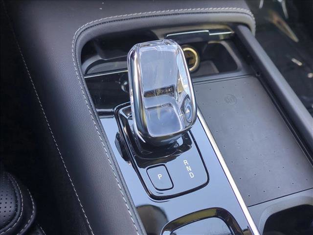 Used 2022 Volvo XC90 T8 Inscription w/ Advanced Package image 12