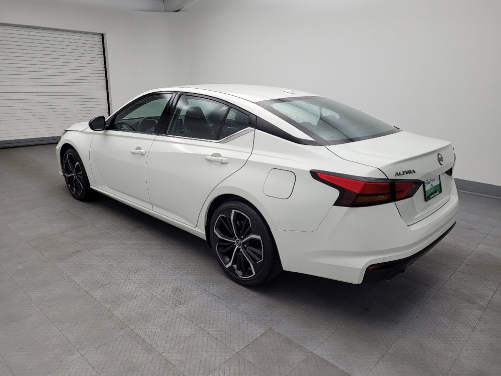 Used 2023 Nissan Altima 2.5 SR image 3