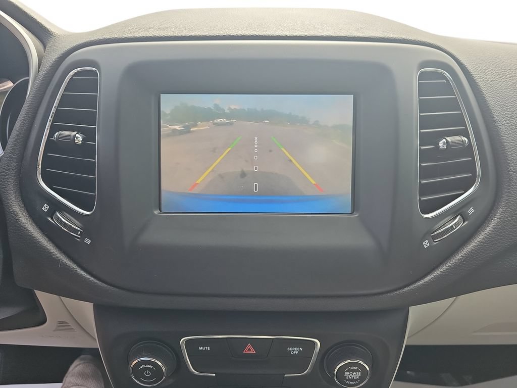 Used 2019 Jeep Compass Latitude w/ Popular Equipment Group FWD image 22