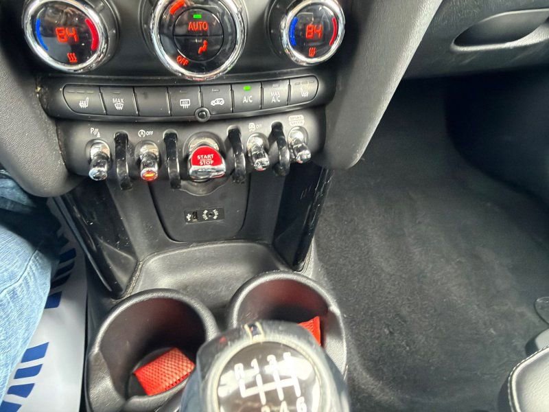 Used 2018 MINI Cooper S FWD image 14