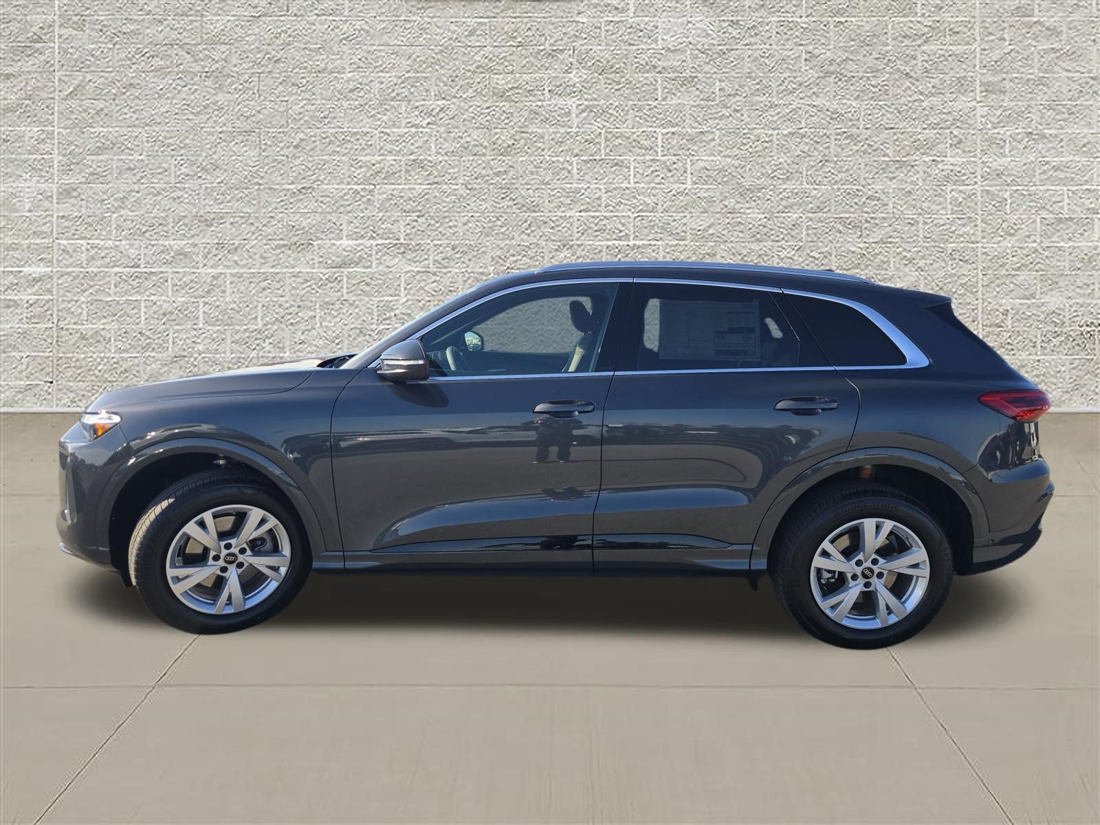 New 2026 Audi Q5 Premium AWD/4WD image 4