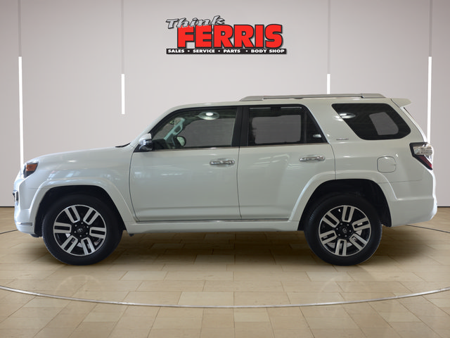 Used 2022 Toyota 4Runner Limited AWD/4WD image 2