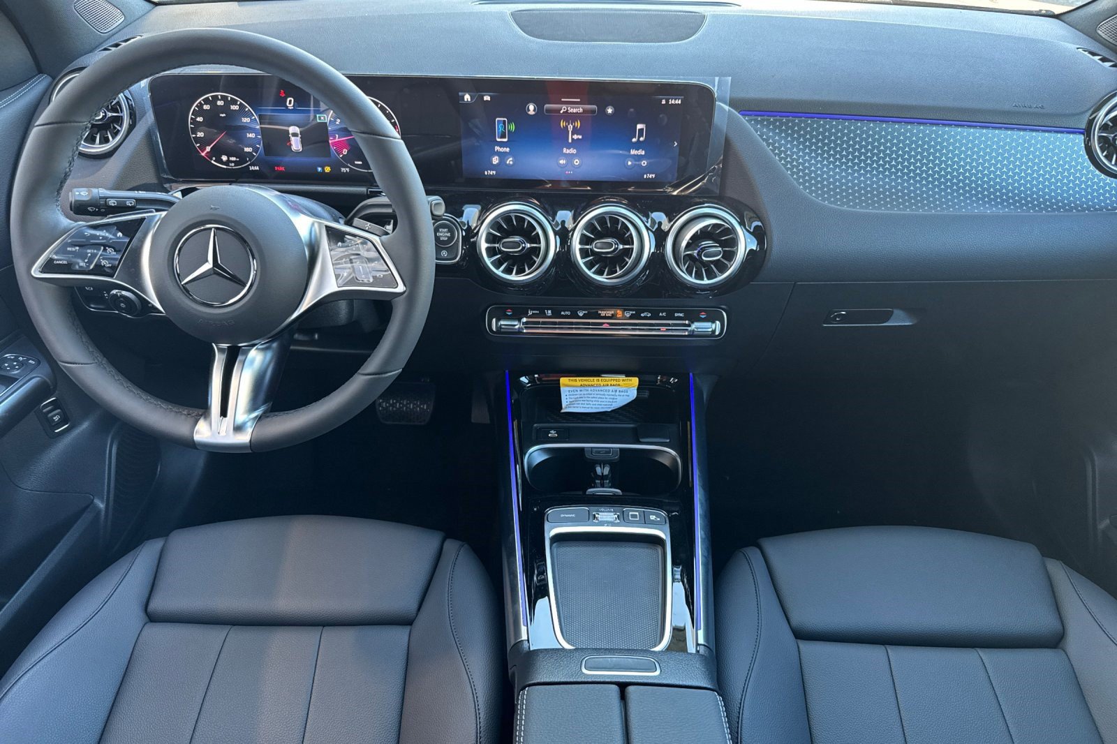 New 2025 Mercedes-Benz GLA 250 4MATIC image 13