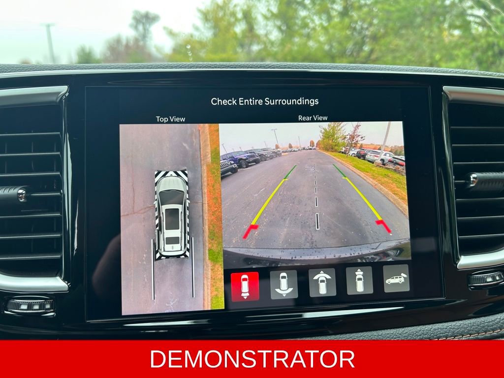 New 2026 Chrysler Pacifica Pinnacle image 19