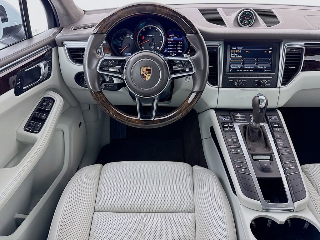 Certified 2016 Porsche Macan Turbo image 25