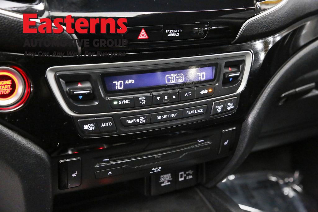 Used 2021 Honda Pilot Touring image 18