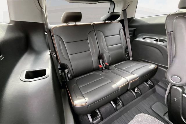 Used 2023 GMC Acadia AT4 w/ Technology Package image 28