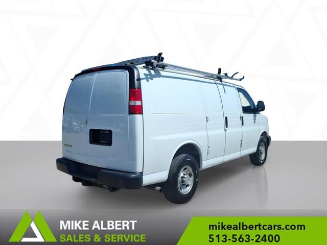Used 2019 Chevrolet Express 2500 w/ Driver Convenience Package RWD image 7
