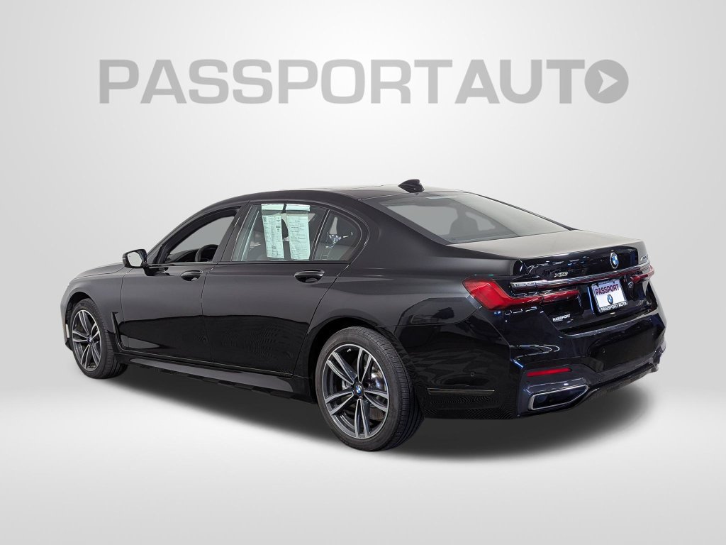 Used 2020 BMW 750i xDrive w/ Executive Package AWD/4WD image 3