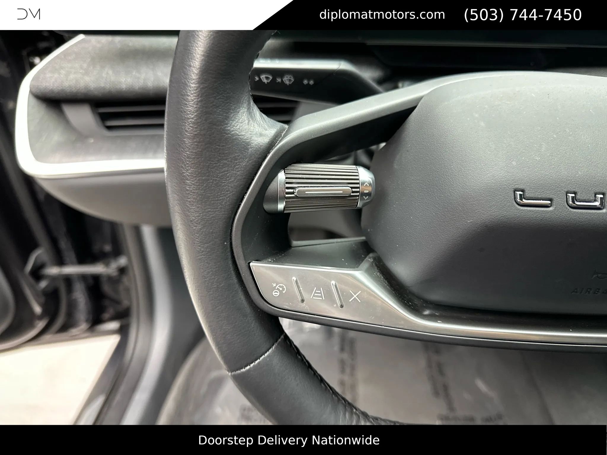 Used 2024 Lucid Air Touring image 28