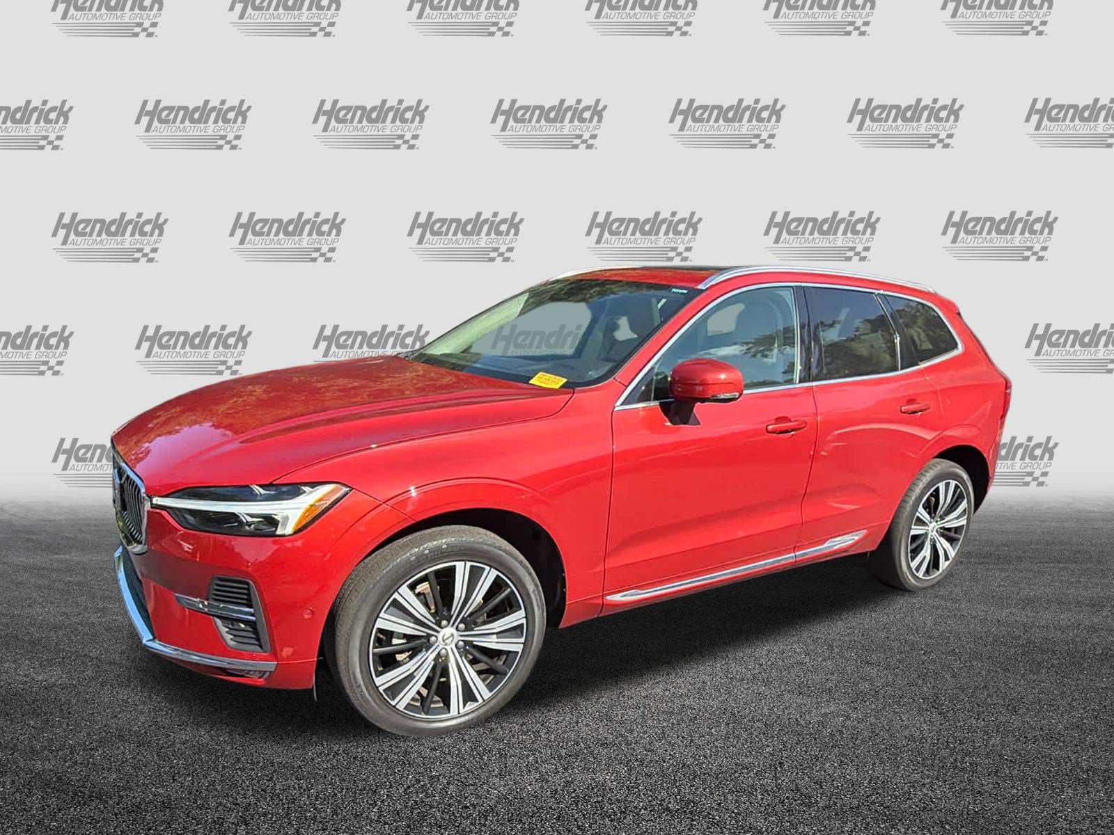 Used 2023 Volvo XC60 B5 Plus AWD/4WD image 8