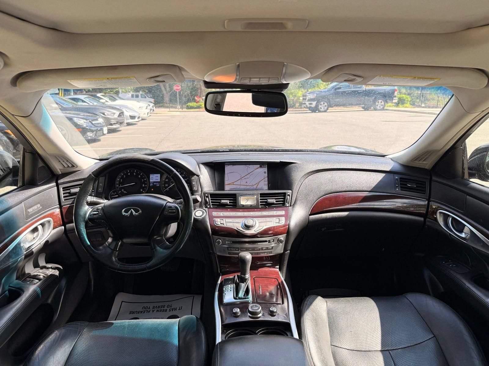 Used 2015 INFINITI Q70 L 3.7 RWD image 29