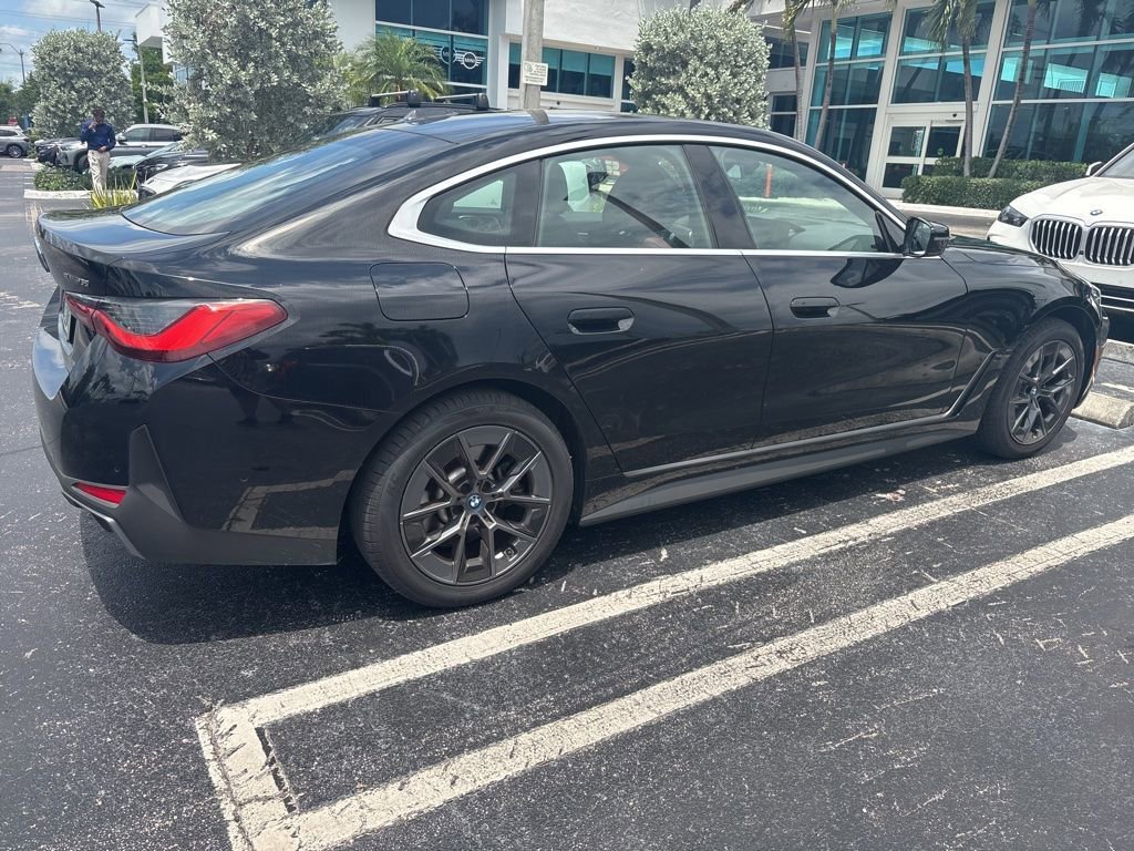 Used 2023 BMW i4 eDrive35 w/ Premium Package RWD image 9