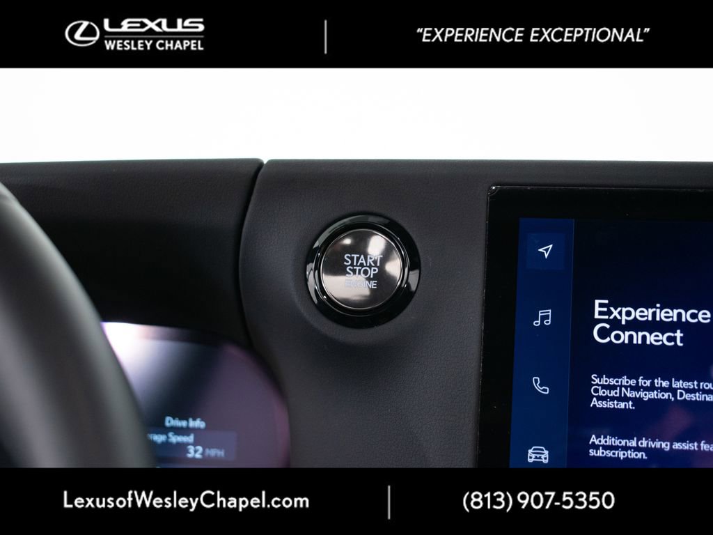 Used 2025 Lexus GX 550 w/ Accessory Package (2T) AWD/4WD image 35