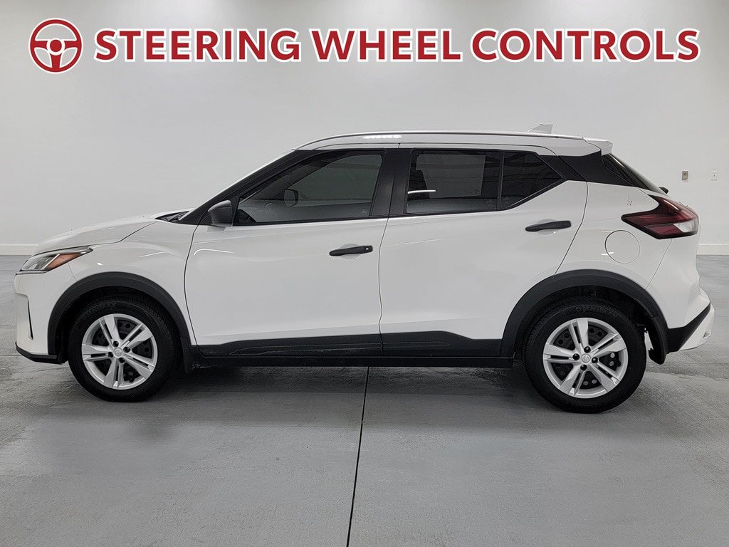 Used 2022 Nissan Kicks S FWD image 5