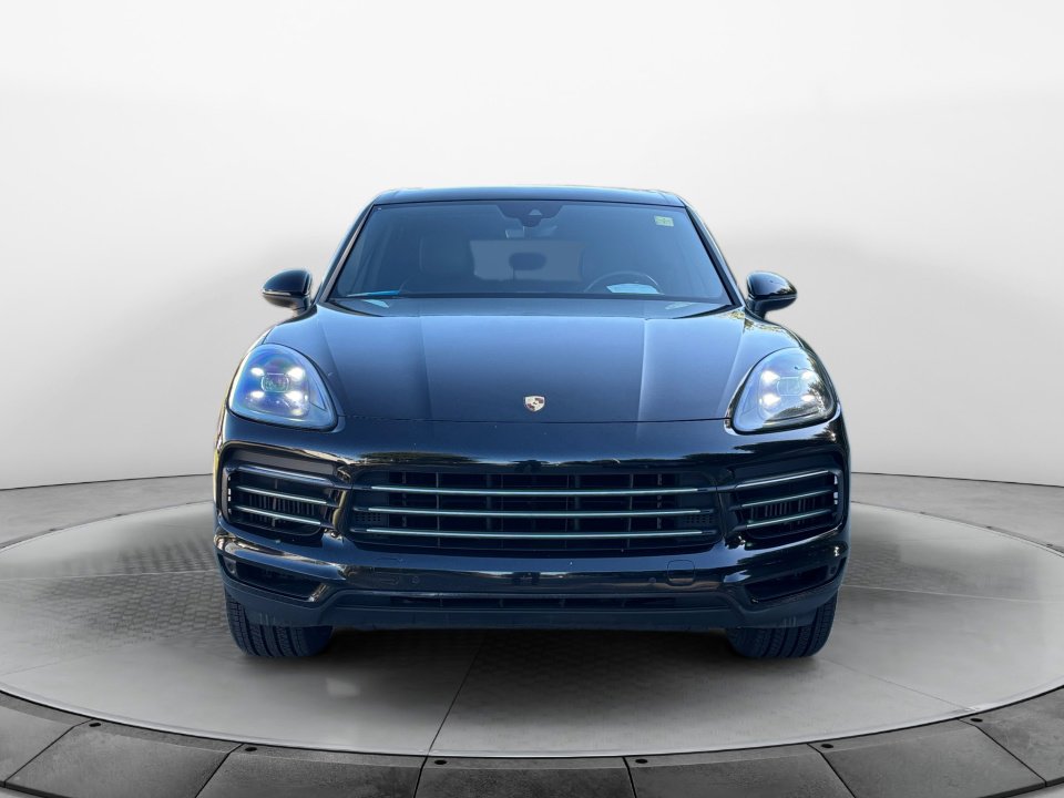 Used 2020 Porsche Cayenne image 2
