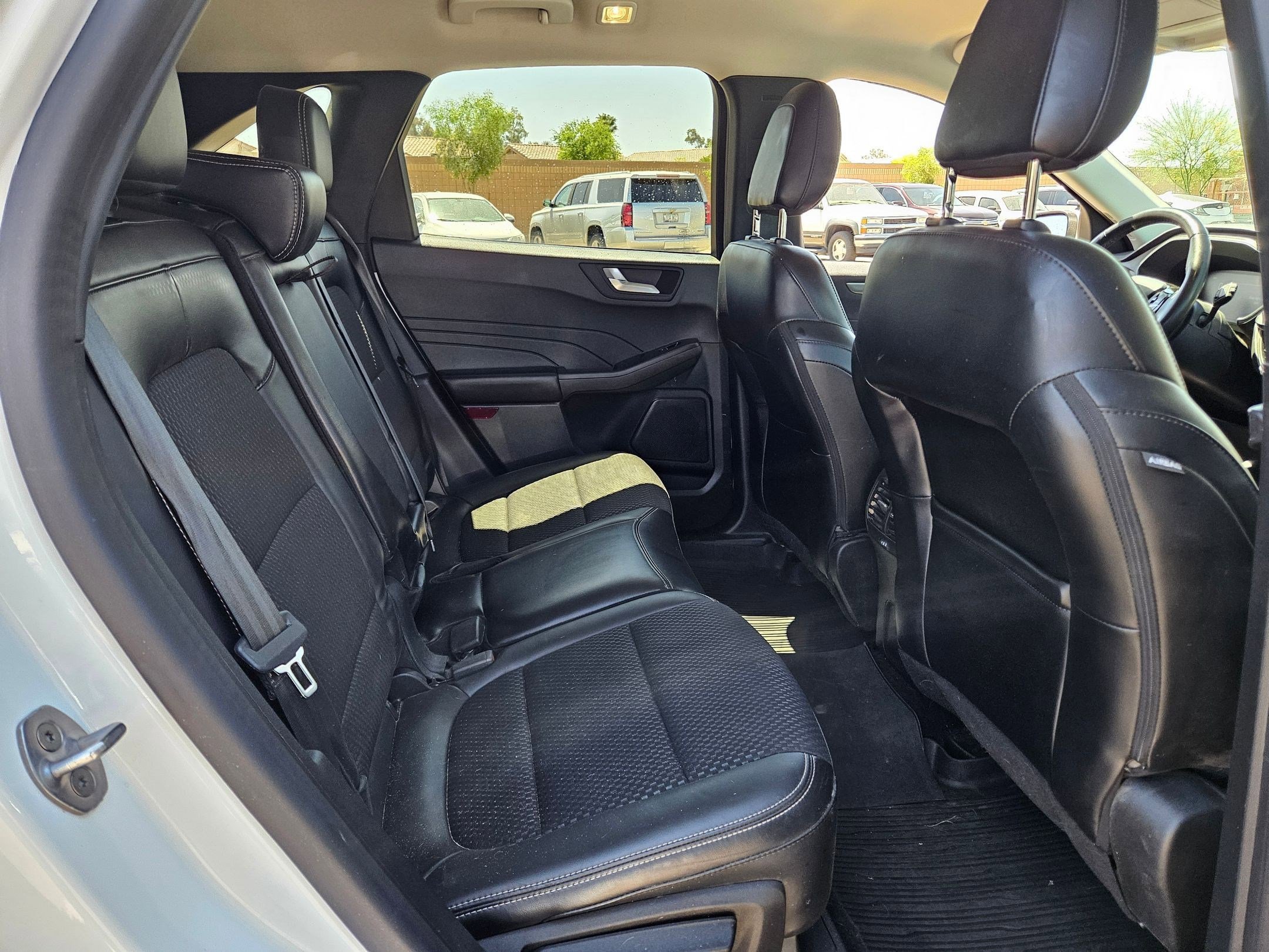 Used 2023 Ford Escape SE FWD image 20