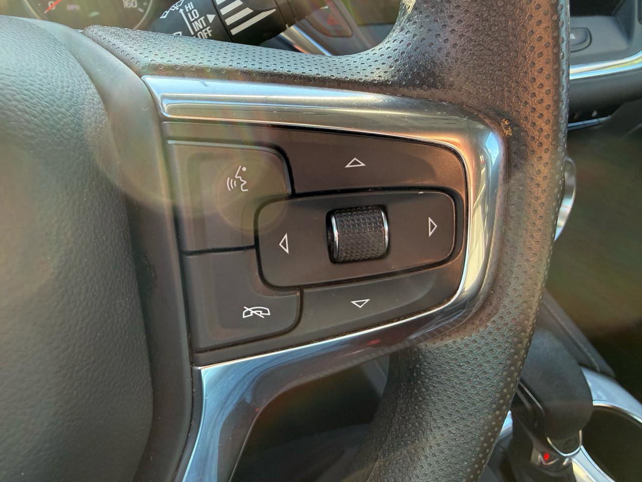 Used 2023 Chevrolet Blazer LT w/ Convenience Package FWD image 13