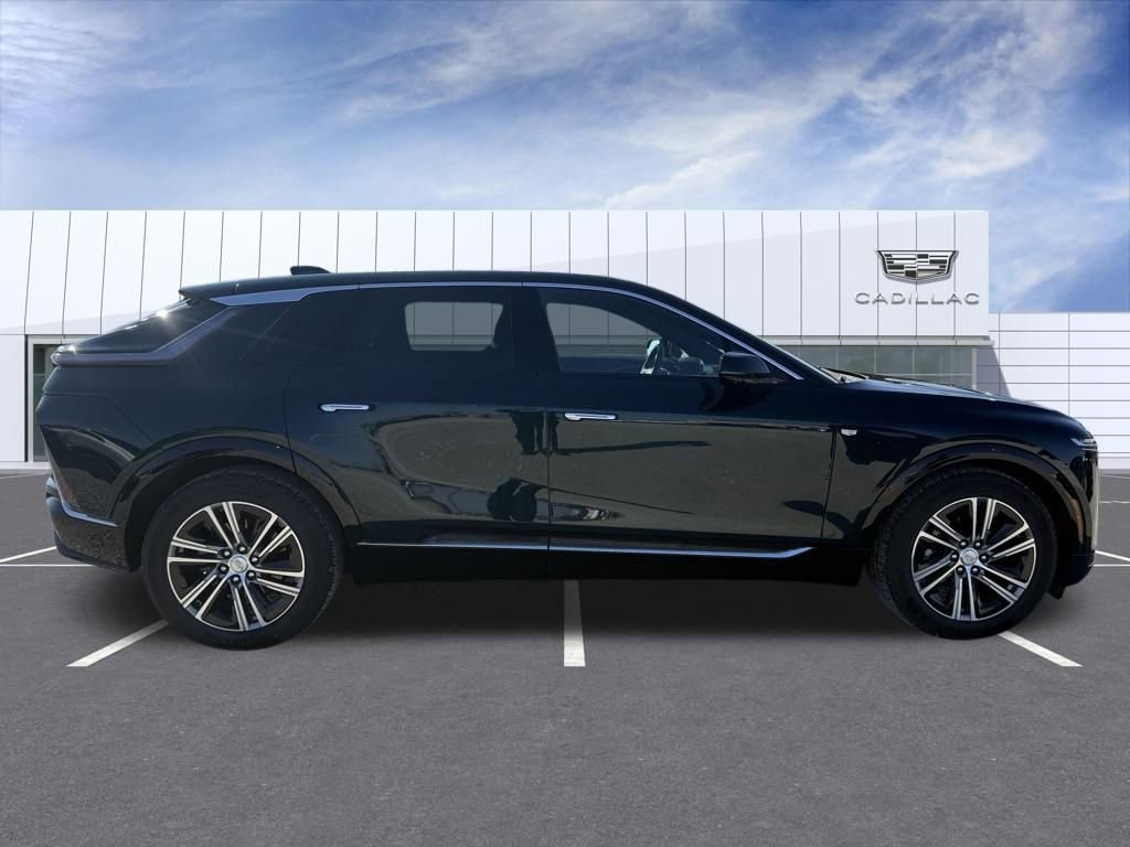Certified 2024 Cadillac Lyriq Luxury w/ LPO, Floor Liner Package image 2