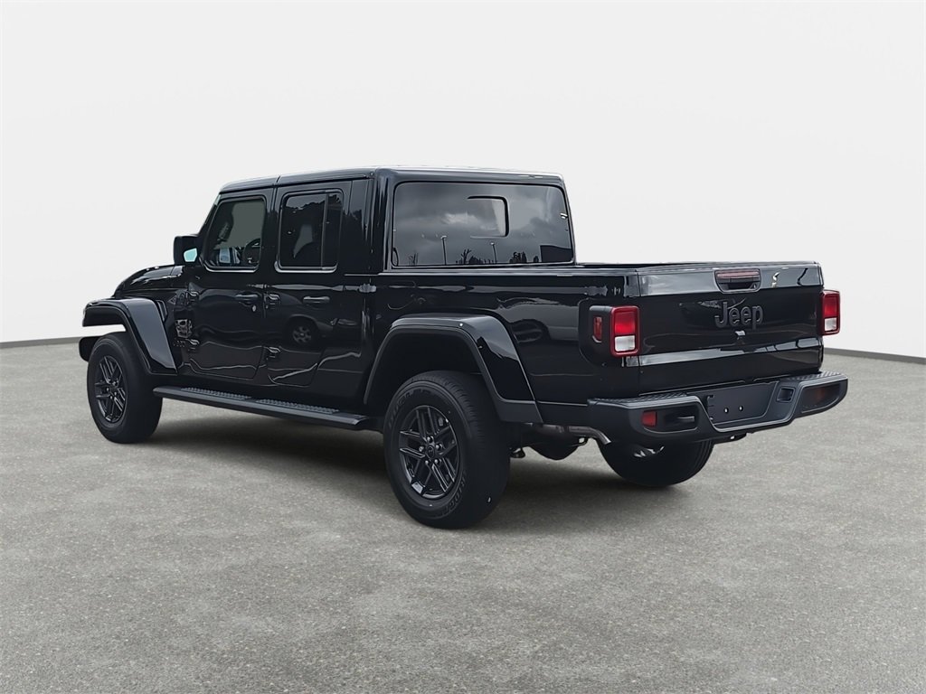 New 2025 Jeep Gladiator Sport image 7