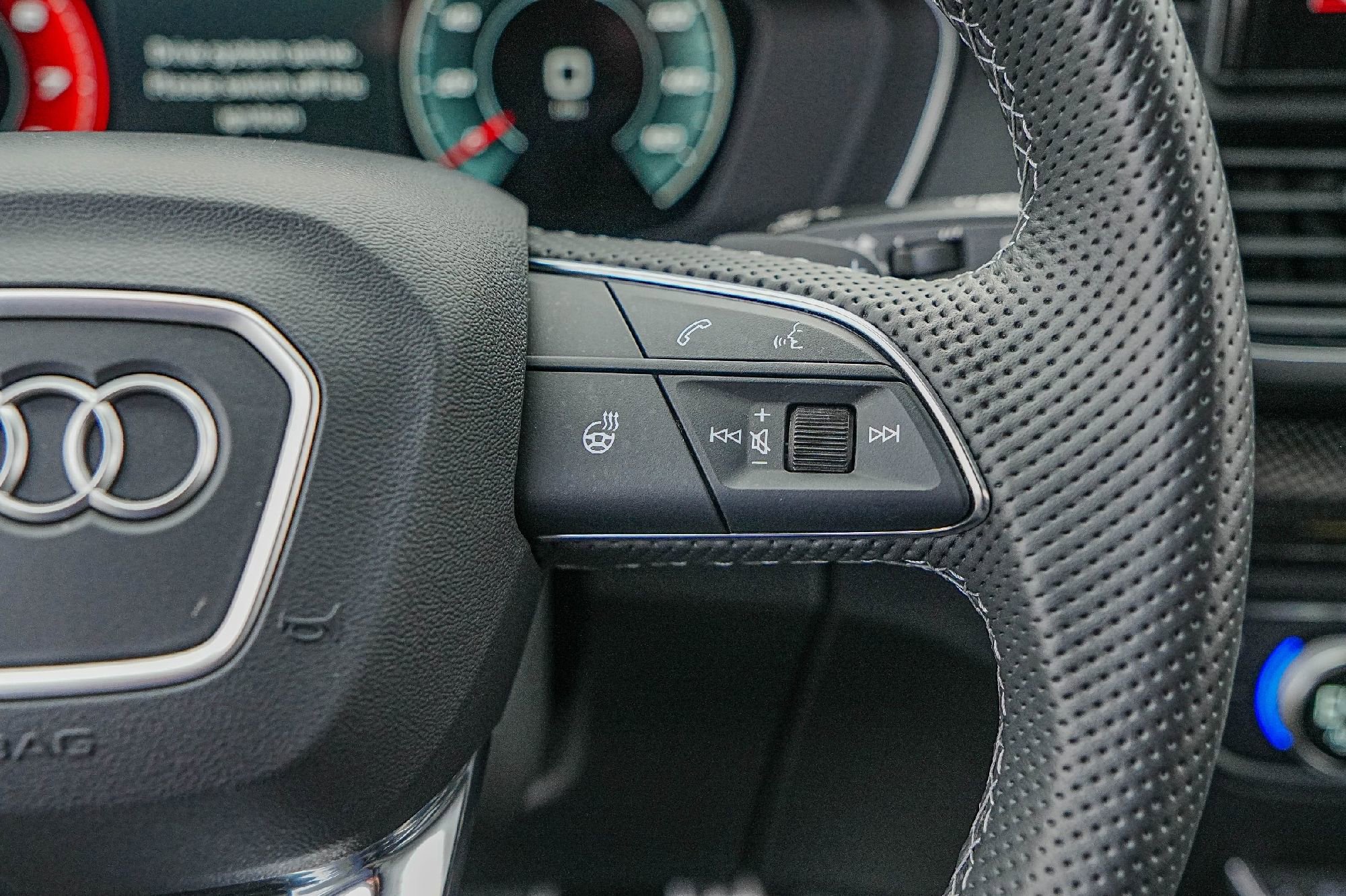 Certified 2024 Audi SQ5 Premium Plus w/ Premium Plus Package image 13