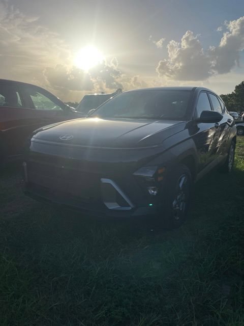 Used 2026 Hyundai Kona SE FWD image 2