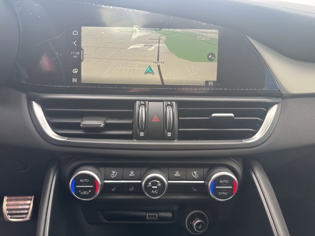 New 2026 Alfa Romeo Giulia AWD image 16