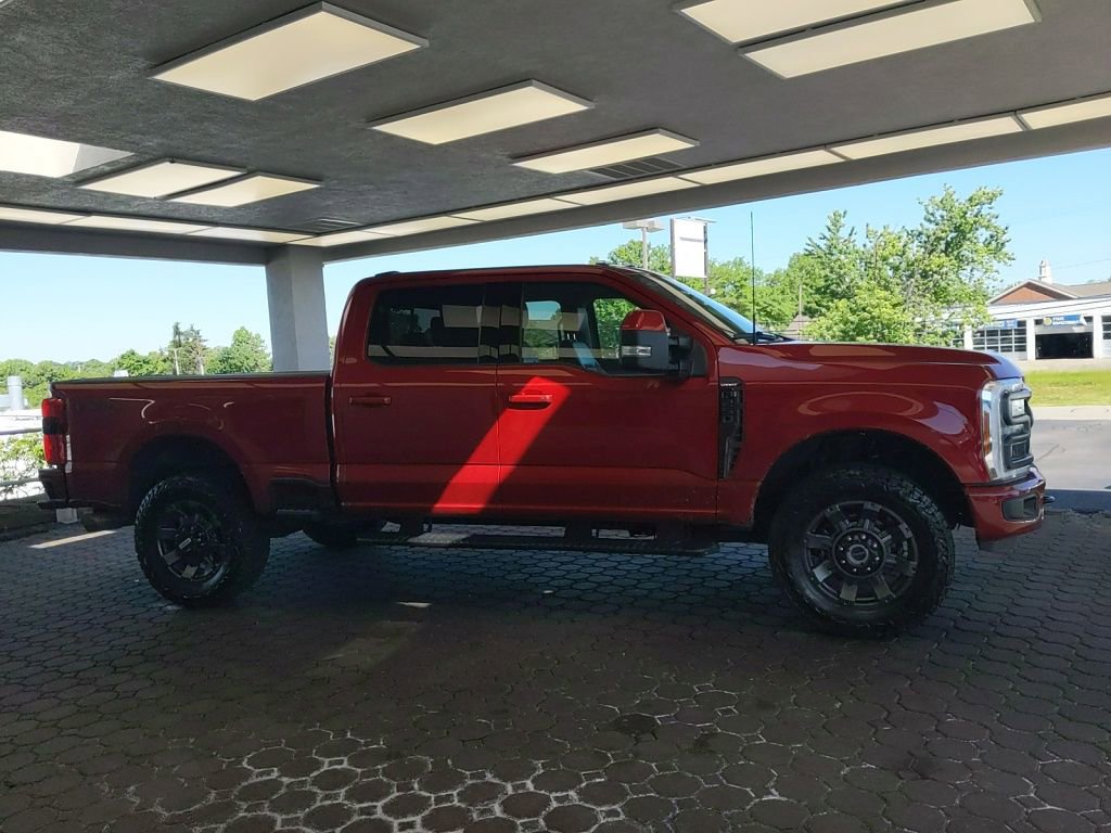 Used 2023 Ford F250 Lariat w/ Sport Appearance Package AWD/4WD image 5
