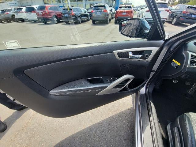 Used 2014 Hyundai Veloster w/ Style Package 02 FWD image 23