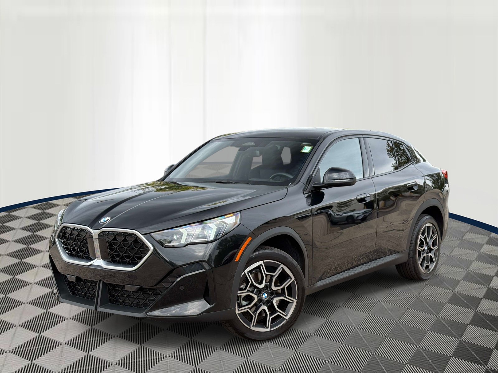 Certified 2025 BMW X2 xDrive28i AWD/4WD image 1