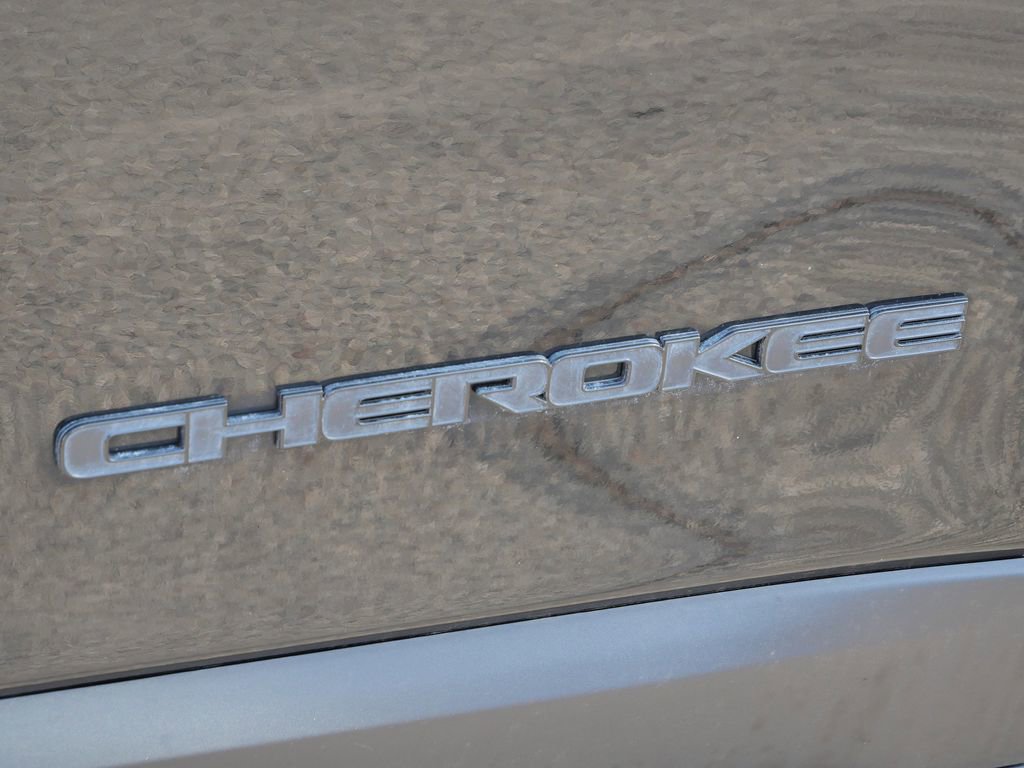 Used 2019 Jeep Cherokee Latitude Plus image 15